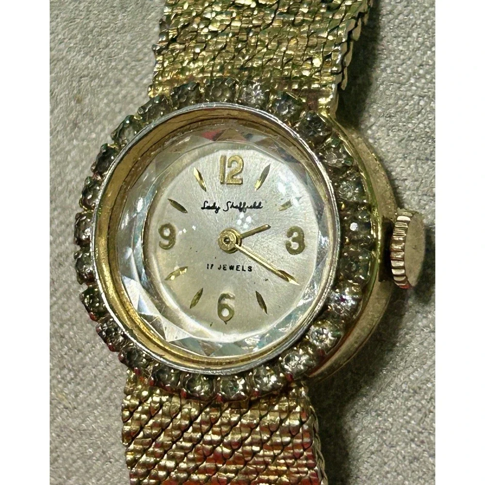 Vintage 1960 Lady Sheffield Women's Watch 17-Jewel Mechanical Hand Wind Gold Ton